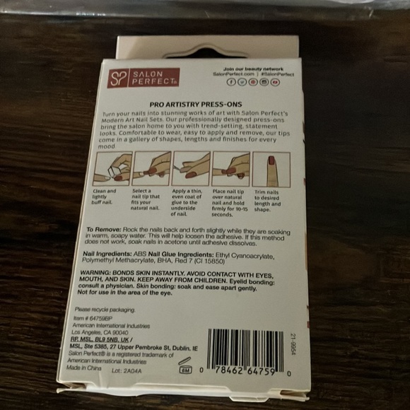 Modern Art Professional Nail Artistry - Picture 5 of 6